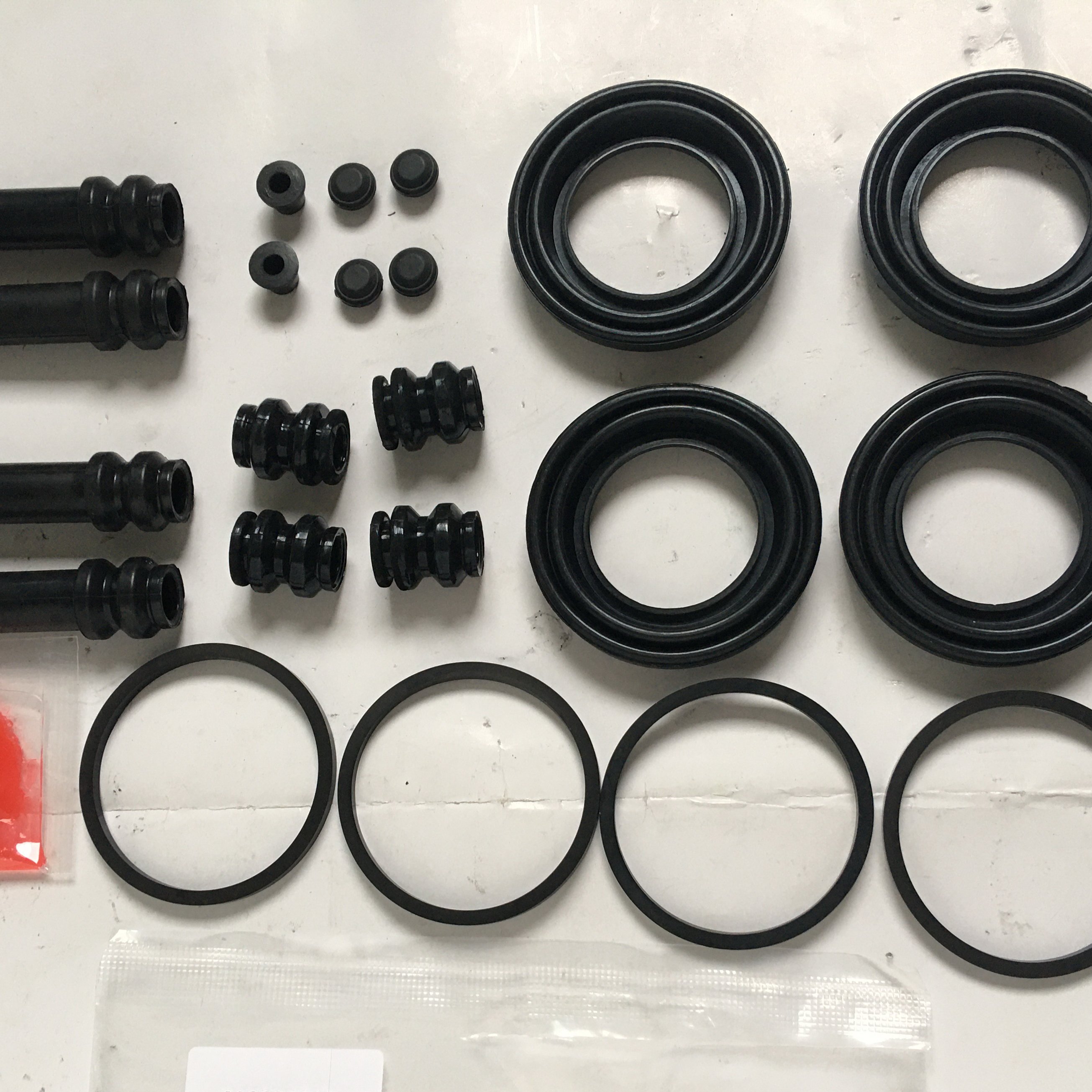 MC894613 MC894618 Brake Caliper Seal Kit for MITSBUISH I FUSO MC894617